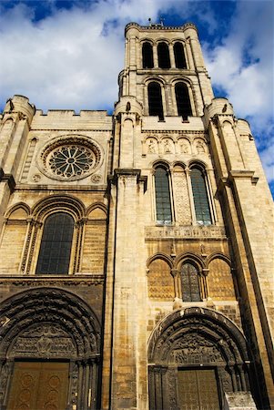 simsearch:400-04773934,k - Basilica Saint Denis Tower, Paris, France Stock Photo - Budget Royalty-Free & Subscription, Code: 400-05218426