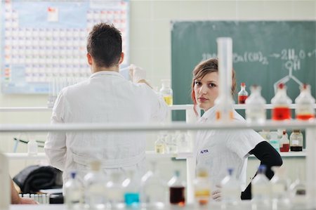 simsearch:400-05218769,k - young students in bright lab Stock Photo - Budget Royalty-Free & Subscription, Code: 400-05218652