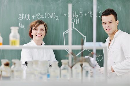 simsearch:400-05218769,k - young students in bright lab Stock Photo - Budget Royalty-Free & Subscription, Code: 400-05218777