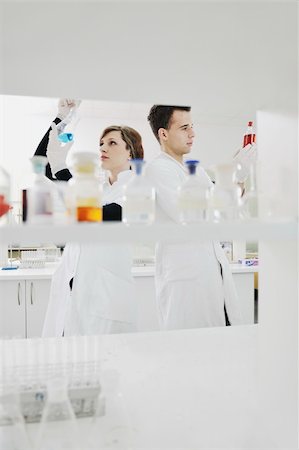 young students in bright lab Stock Photo - Budget Royalty-Free & Subscription, Code: 400-05218773
