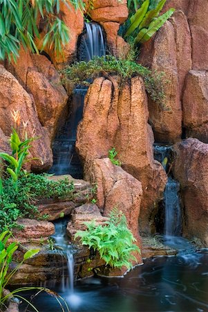 simsearch:400-05338117,k - japanese garden waterfall Photographie de stock - Aubaine LD & Abonnement, Code: 400-05210970