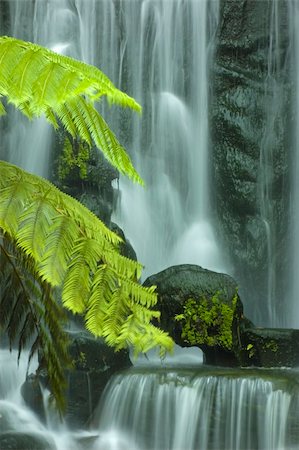 simsearch:400-06426120,k - japanese garden waterfall Photographie de stock - Aubaine LD & Abonnement, Code: 400-05210971