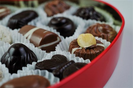 simsearch:400-05211796,k - luxury and sweet praline and chocolate decoration food close up Stock Photo - Budget Royalty-Free & Subscription, Code: 400-05211748