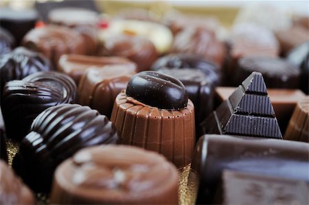simsearch:400-05211796,k - luxury and sweet praline and chocolate decoration food close up Stock Photo - Budget Royalty-Free & Subscription, Code: 400-05211794