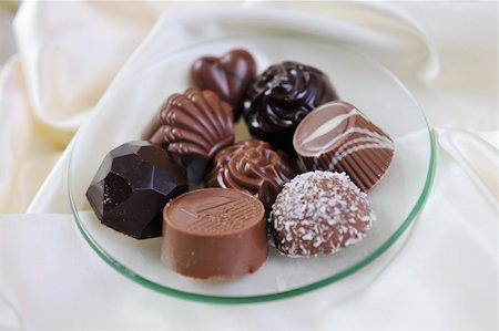simsearch:400-09186230,k - luxury and sweet praline and chocolate decoration food close up Stock Photo - Budget Royalty-Free & Subscription, Code: 400-05211814