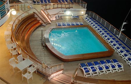 pool and cruise ship - Night view of ocean liner swimming pool Stock Photo - Budget Royalty-Free & Subscription, Code: 400-05224439