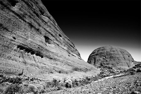 simsearch:400-06558454,k - Bright and Sunny Day in the Australian Outback Photographie de stock - Aubaine LD & Abonnement, Code: 400-05221435