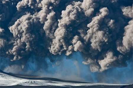 Ash cloud from the Eyjafjallajokull eruption in Iceland Stock Photo - Budget Royalty-Free & Subscription, Code: 400-05222770