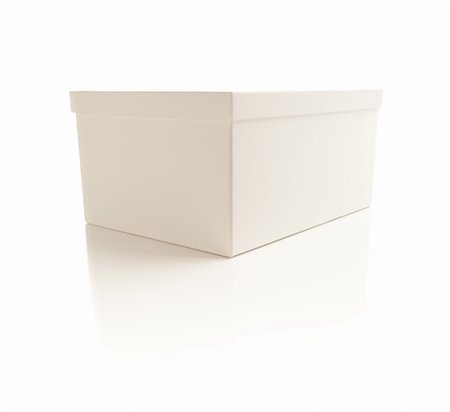 simsearch:400-04872165,k - White Box with Lid Isolated on a White Background. Photographie de stock - Aubaine LD & Abonnement, Code: 400-05236868