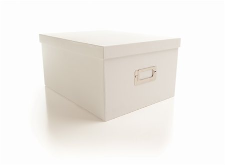 simsearch:400-04872165,k - White File Box Isolated on a White Background. Photographie de stock - Aubaine LD & Abonnement, Code: 400-05236870