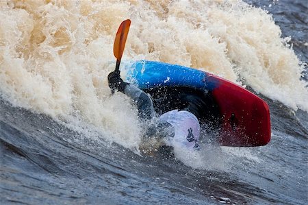 simsearch:400-04390977,k - Kayak freestyle on whitewater, Russia, Msta, may 2010 Foto de stock - Super Valor sin royalties y Suscripción, Código: 400-05237594