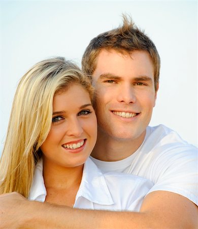 simsearch:400-04702706,k - attractive young couple are stress free and happy Stockbilder - Microstock & Abonnement, Bildnummer: 400-05238582