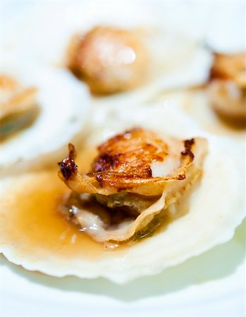 simsearch:400-04406446,k - Close up on Japanese food, baked scallop. Stock Photo - Budget Royalty-Free & Subscription, Code: 400-05232231