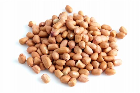 simsearch:400-04833195,k - Peanuts with skin isolated on white background. Foto de stock - Super Valor sin royalties y Suscripción, Código: 400-05244707