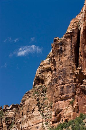 simsearch:400-07316200,k - red rocks mountain in the Zion canyon national park Photographie de stock - Aubaine LD & Abonnement, Code: 400-05244722