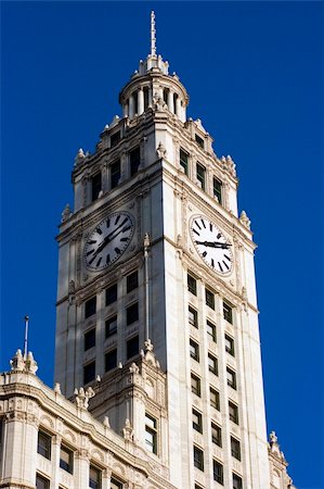 edificio wrigley - Wrigley Building in Chicago, Il. Foto de stock - Super Valor sin royalties y Suscripción, Código: 400-05245357