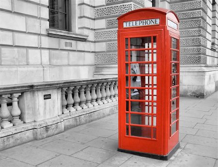 simsearch:400-04323461,k - Traditional red telephone box in London, UK - high dynamic range HDR Stock Photo - Budget Royalty-Free & Subscription, Code: 400-05245643