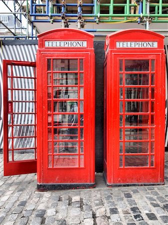 simsearch:400-04323461,k - Traditional red telephone box in London, UK - high dynamic range HDR Stock Photo - Budget Royalty-Free & Subscription, Code: 400-05245657