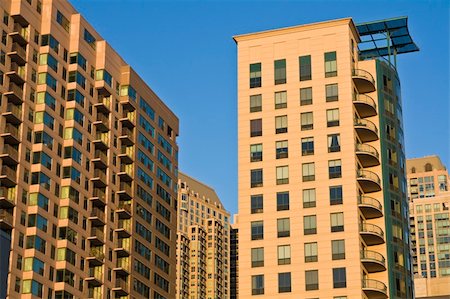 New Condo building in Chicago, IL. Foto de stock - Super Valor sin royalties y Suscripción, Código: 400-05246545