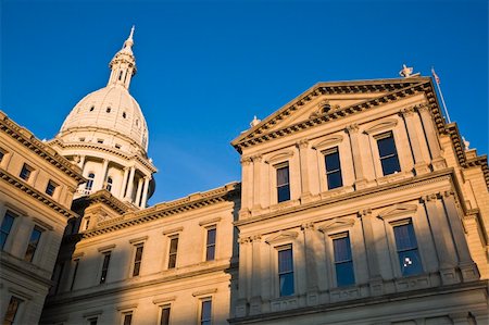 simsearch:400-05292353,k - State Capitol of Michigan in Lansing. Photographie de stock - Aubaine LD & Abonnement, Code: 400-05246557