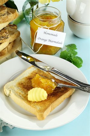 simsearch:400-05255035,k - Homemade marmalade on toast with butter ready to serve. Stock Photo - Budget Royalty-Free & Subscription, Code: 400-05247075