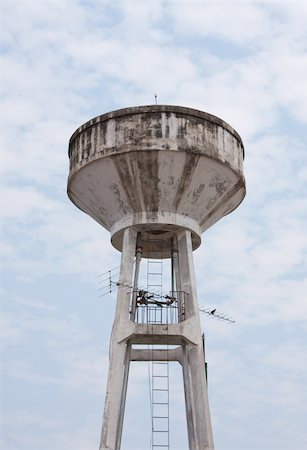 post modern architecture - Distressed concrete water tower Stock Photo - Budget Royalty-Free & Subscription, Code: 400-05247197