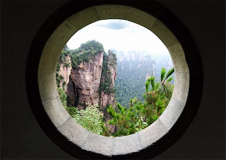 The breathtaking landscape in ZhangJiaJie national park in China Stockbilder - Microstock & Abonnement, Bildnummer: 400-05247319