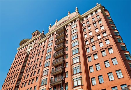 Hi-rise apartment building on Moscow street Stock Photo - Budget Royalty-Free & Subscription, Code: 400-05248302