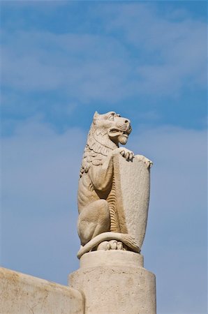 detail of the famous fisherman's bastion in Budapest Stock Photo - Budget Royalty-Free & Subscription, Code: 400-05248834