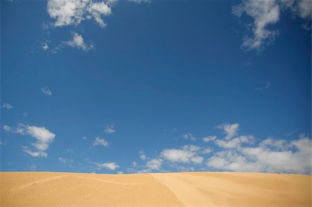 simsearch:400-05038066,k - Desert and blue sky in Mongolia Photographie de stock - Aubaine LD & Abonnement, Code: 400-05243443