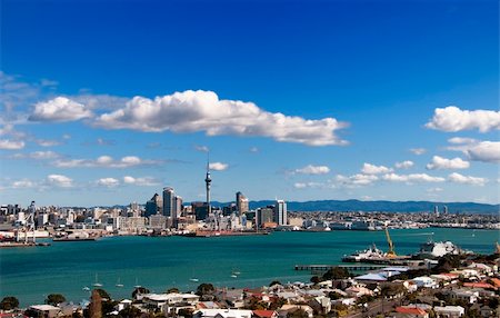 The City of Auckland in New Zealand. Foto de stock - Super Valor sin royalties y Suscripción, Código: 400-05255604