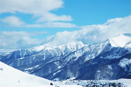 simsearch:400-04472958,k - High mountains under snow in the winter Foto de stock - Royalty-Free Super Valor e Assinatura, Número: 400-05255813