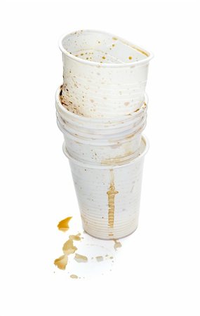 simsearch:400-04604628,k - close up of empty used coffee cups on white background with clipping path Stockbilder - Microstock & Abonnement, Bildnummer: 400-05255839