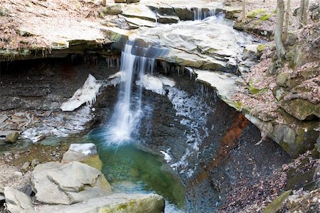 Winter in Ohio - Blue Hen Falls. Photographie de stock - Aubaine LD & Abonnement, Code: 400-05256086