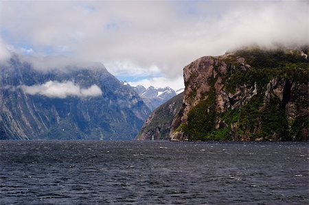 simsearch:400-05259799,k - Landscapes of New Zealand - Milford Sound Fotografie stock - Microstock e Abbonamento, Codice: 400-05259804