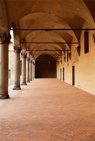 rosliothman (artist) - The arch structure of Rocchetta square inside Sforza Castle / Castello Sforzesco in Milan, Italy. Foto de stock - Super Valor sin royalties y Suscripción, Código: 400-05251537