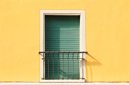 rosliothman (artist) - Unique Italian window shutter Foto de stock - Super Valor sin royalties y Suscripción, Código: 400-05251532