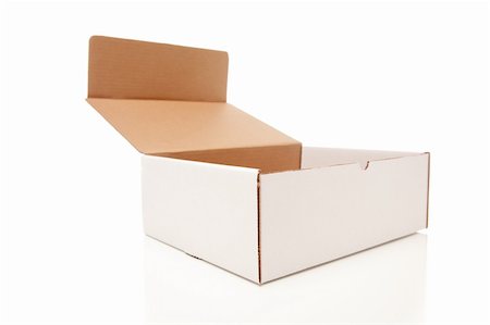 simsearch:400-04872165,k - Blank White Carboard Box Opened Isolated on a White Background. Photographie de stock - Aubaine LD & Abonnement, Code: 400-05251636