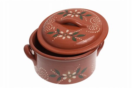 simsearch:400-05026177,k - Clay pot for cooking isolated on white background. Foto de stock - Super Valor sin royalties y Suscripción, Código: 400-05252092