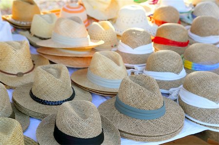 simsearch:400-07919690,k - Hats arrangement on market hand craft shop in rows Stock Photo - Budget Royalty-Free & Subscription, Code: 400-05264580