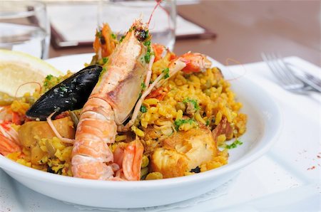 simsearch:400-07293364,k - prawn with rice - traditional Spanish food paella Fotografie stock - Microstock e Abbonamento, Codice: 400-05266521