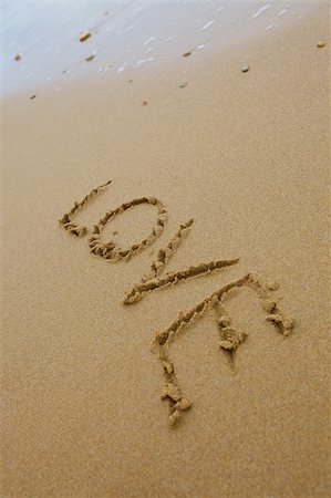 simsearch:400-06751687,k - love inscription on the sand Stock Photo - Budget Royalty-Free & Subscription, Code: 400-05267144