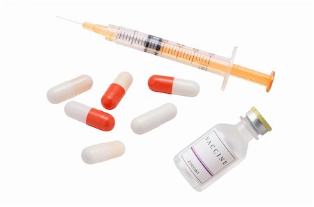 simsearch:400-05240096,k - Medical syringe, vaccine and pills isolated on white background. Healthcare concept. Fotografie stock - Microstock e Abbonamento, Codice: 400-05268990