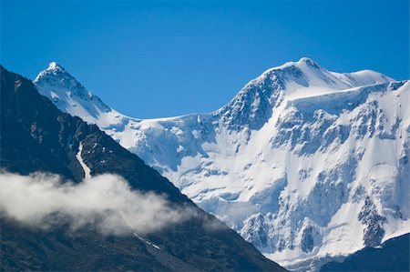 simsearch:400-03985677,k - Belukha is highest peak of Altai mountains. 4506 meters Foto de stock - Super Valor sin royalties y Suscripción, Código: 400-05269703