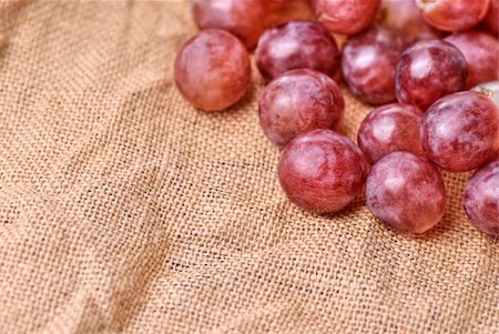 simsearch:400-07613657,k - Nature background of grapes on table, closeup image of fresh fruit. Stock Photo - Budget Royalty-Free & Subscription, Code: 400-05260424