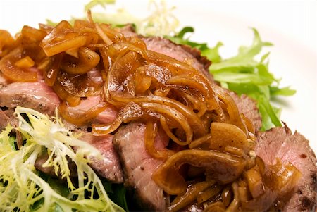 simsearch:400-05259212,k - Meat served with salad and onion Stock Photo - Budget Royalty-Free & Subscription, Code: 400-05261438