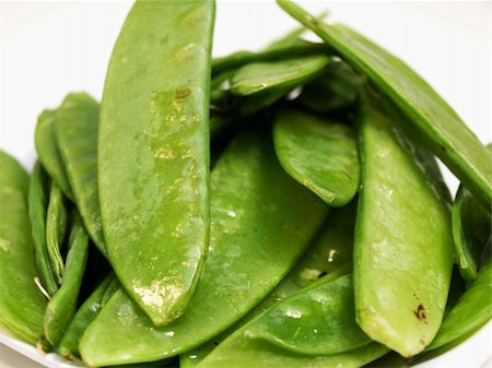 snow pea - pile of fresh washed snow peas Stock Photo - Budget Royalty-Free & Subscription, Code: 400-05261683