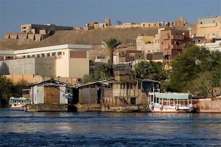 Nile River near Aswan, Egypt Stockbilder - Microstock & Abonnement, Bildnummer: 400-05263585