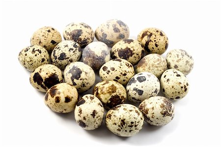 rebhuhn - Quail eggs in egg shape , isolated on white background. Photographie de stock - Aubaine LD & Abonnement, Code: 400-05277422