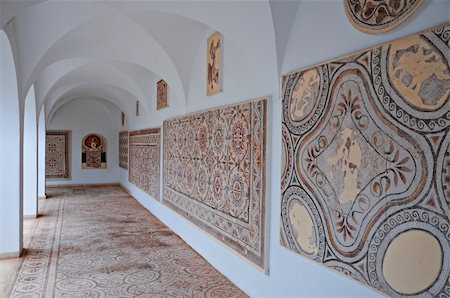 saltywind (artist) - Courtyard of Mosaic Museum in El Jem, Tunisia Photographie de stock - Aubaine LD & Abonnement, Code: 400-05284154